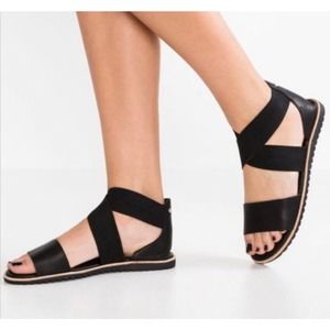 Sorel Ella Sandals Black Leather Strappy Womens Size 6.5 Flats Cross Gladiator